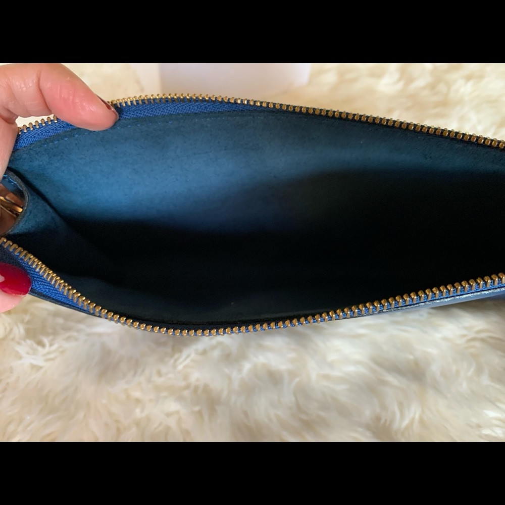 Authentic Louis Vuitton Pochette Epi Accessoires